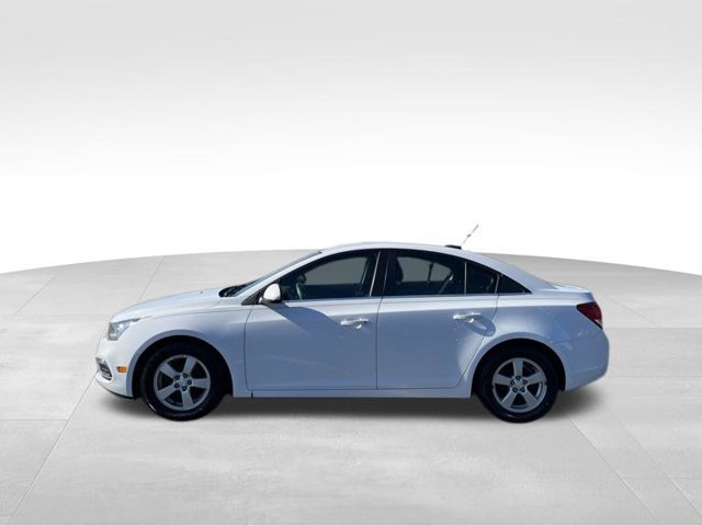 Used 2015 Chevrolet Cruze LT FWD image 2