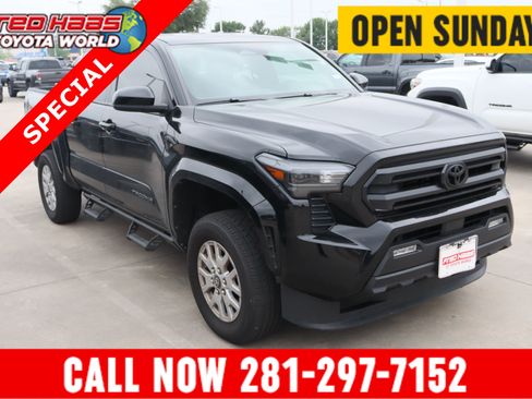 Used 2025 Toyota Tacoma SR5 AWD/4WD image 1