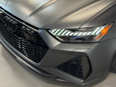 Used 2023 Audi RS 6 w/ Carbon Optic Package AWD/4WD image 33