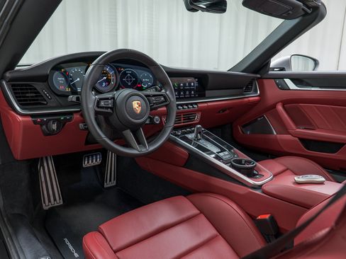 Certified 2024 Porsche 911 Turbo S image 4