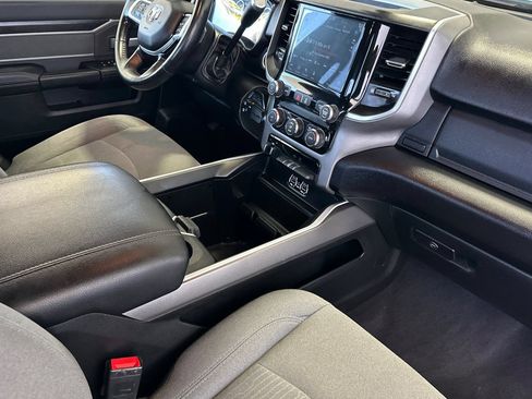 Used 2021 RAM 2500 Big Horn w/ Level 1 Equipment Group AWD/4WD image 15