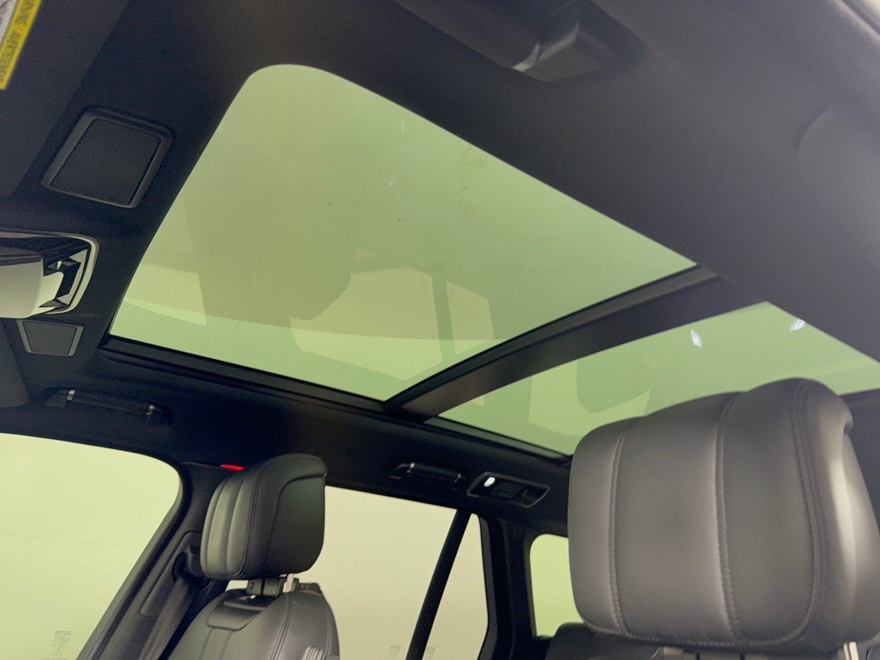 Used 2020 Land Rover Range Rover HSE AWD/4WD image 27