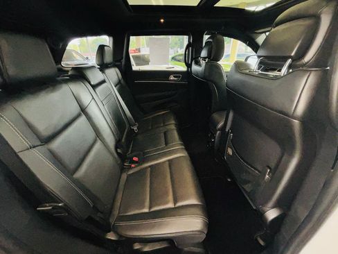 Used 2016 Jeep Grand Cherokee Overland AWD/4WD image 38