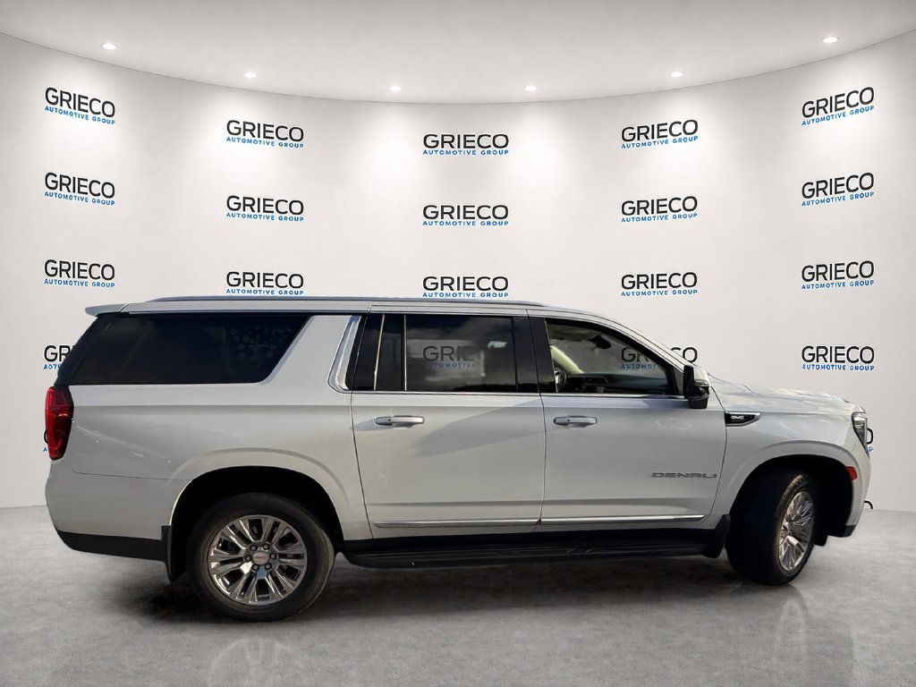 Used 2022 GMC Yukon XL Denali AWD/4WD image 8