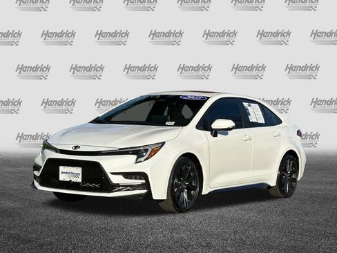 Used 2025 Toyota Corolla XSE image 9