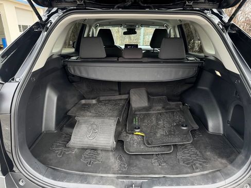 Used 2024 Toyota RAV4 AWD Hybrid image 21