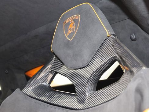 Used 2023 Lamborghini Huracan Tecnica image 41