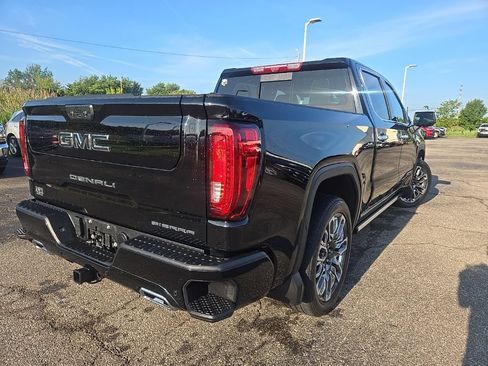 Certified 2024 GMC Sierra 1500 Denali Ultimate AWD/4WD image 5