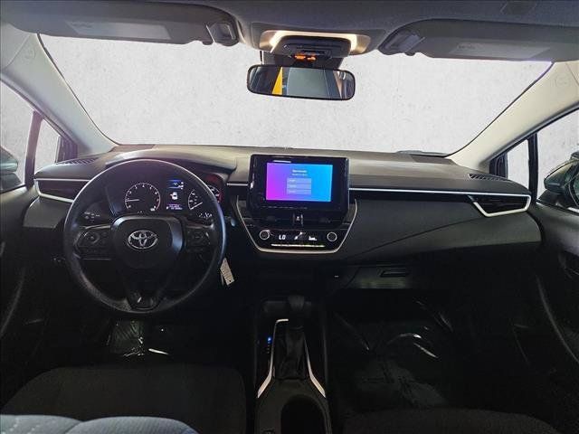 Used 2025 Toyota Corolla LE FWD image 16