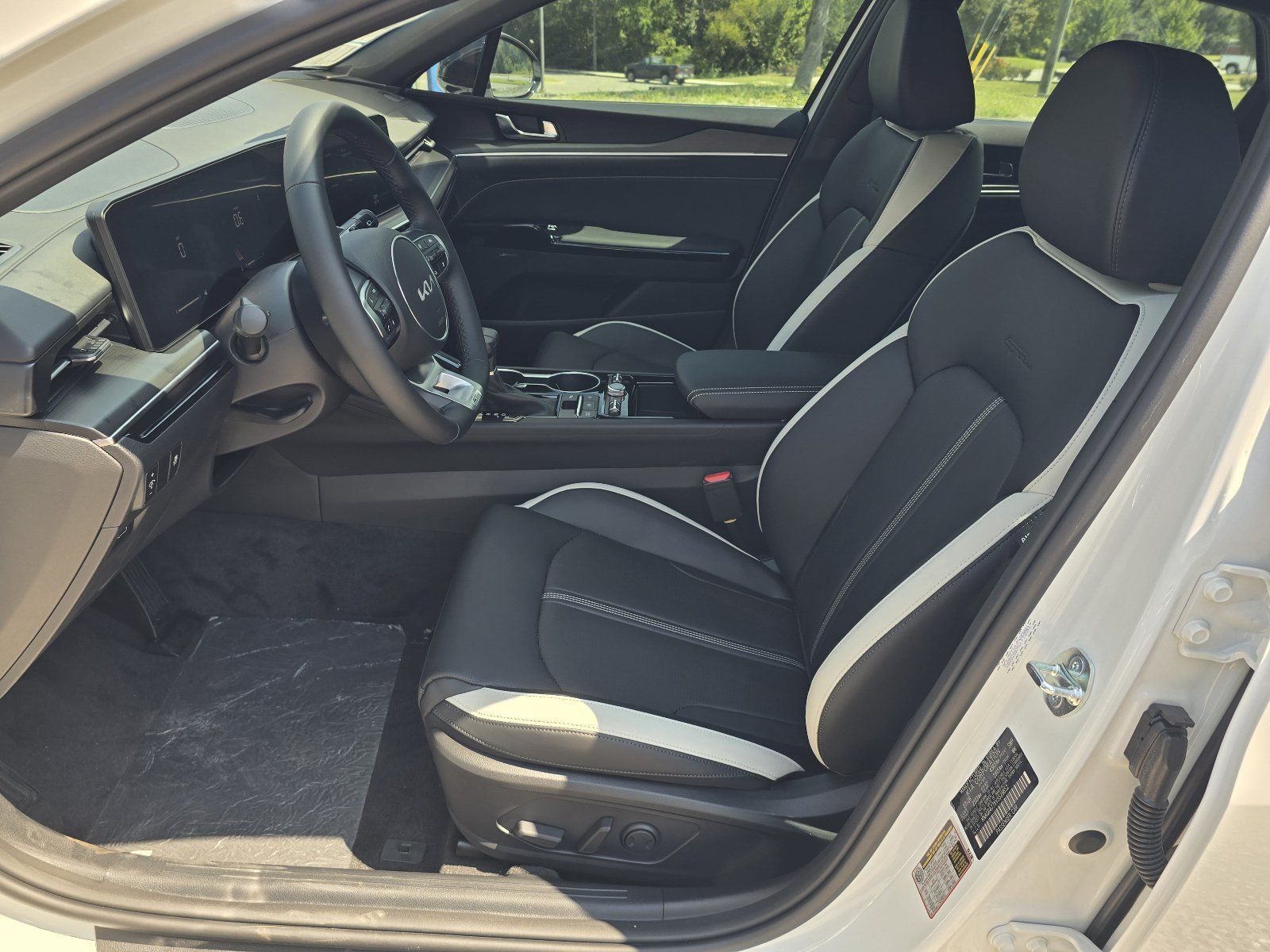 New 2027 Kia K5 GT-Line image 5