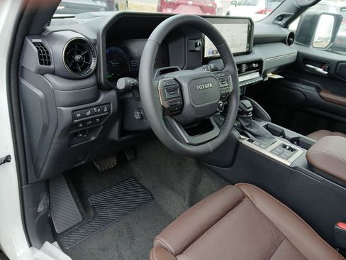 New 2026 Toyota Land Cruiser image 7