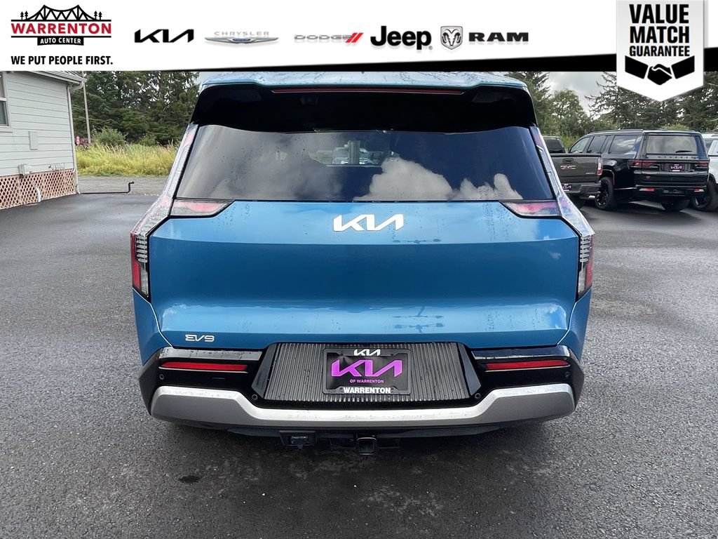 Used 2024 Kia EV9 Land AWD/4WD image 5