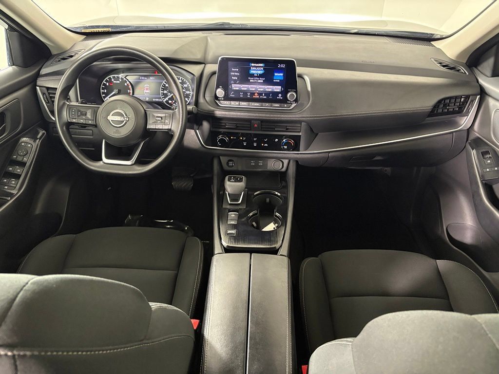 Used 2024 Nissan Rogue S FWD image 31