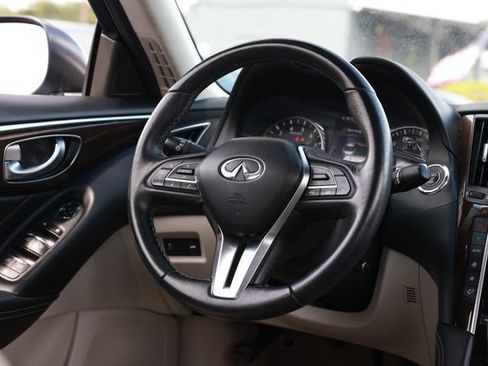 Used 2018 INFINITI Q50 Luxe w/ Cargo Package (L95) RWD image 31