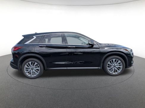 Used 2025 INFINITI QX50 Pure AWD/4WD image 4