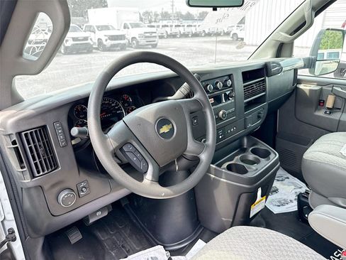 New 2024 Chevrolet Express 3500 w/ Power Convenience Package image 9