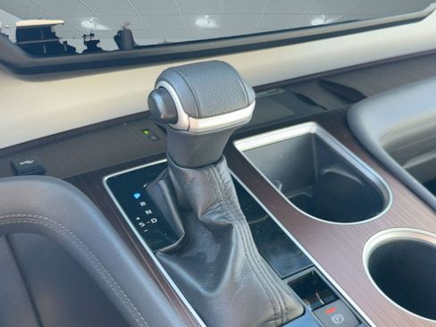 Used 2024 Toyota Sienna LE image 17