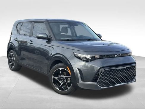 Used 2024 Kia Soul EX image 1