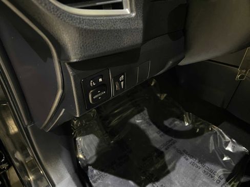 Used 2015 Toyota Corolla S image 18