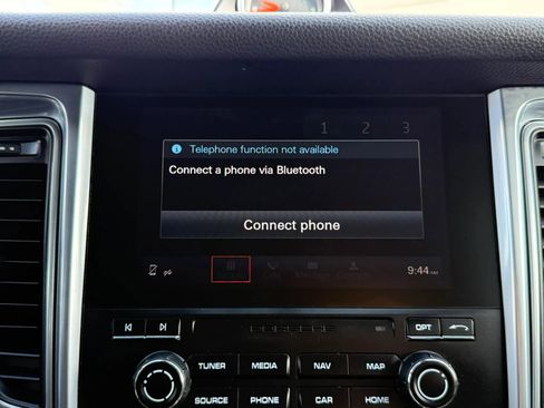 Used 2018 Porsche Macan Sport Edition image 38