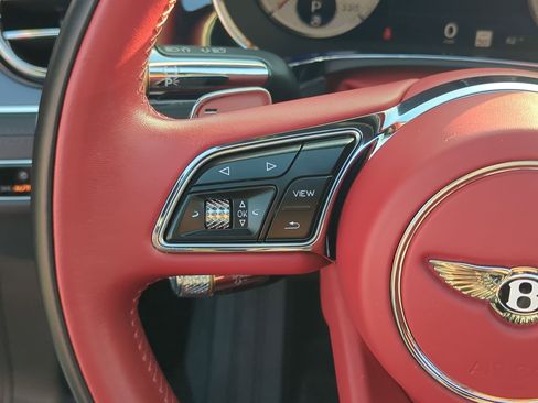 Used 2021 Bentley Continental GT V8 image 19