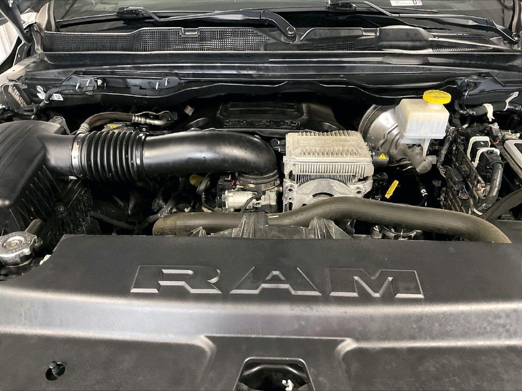 Used 2024 RAM 1500 Laramie AWD/4WD image 35