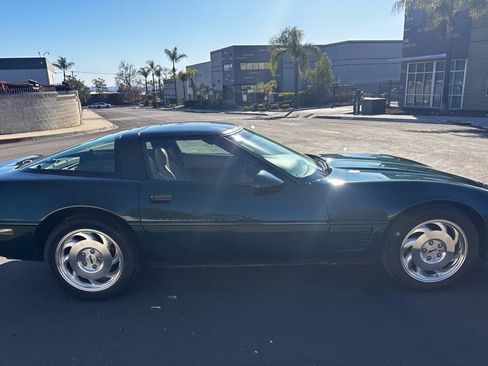 Used 1996 Chevrolet Corvette Coupe RWD image 15