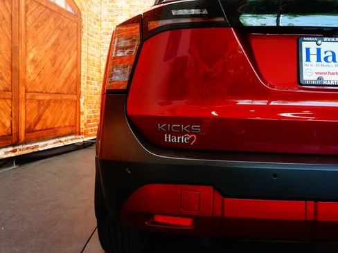Certified 2025 Nissan Kicks SV AWD/4WD image 71