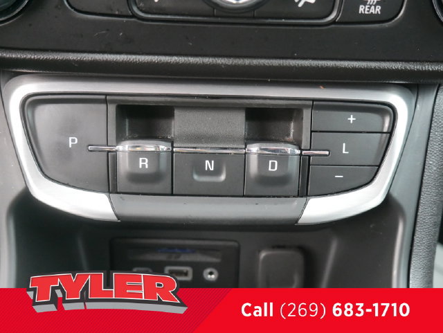 Used 2024 GMC Terrain SLT AWD/4WD image 35