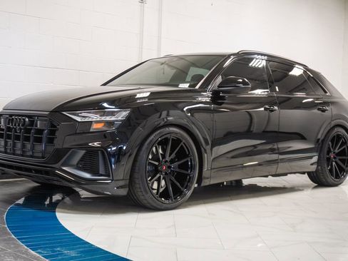 Used 2021 Audi SQ8 Prestige w/ Prestige Package image 4