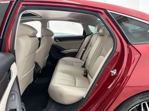 Used 2021 Honda Accord Touring image 26