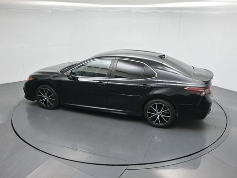 Used 2022 Toyota Camry SE image 42