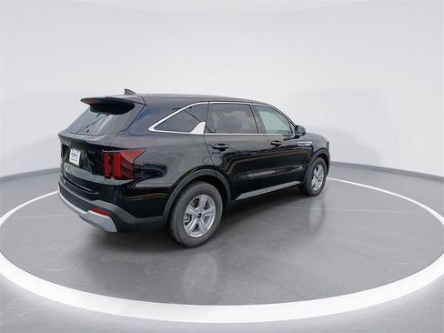 New 2026 Kia Sorento LX image 8