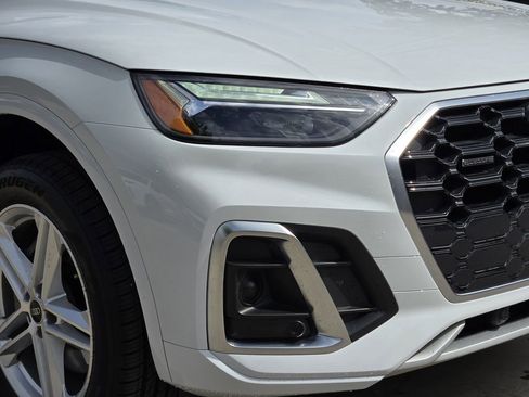 Certified 2024 Audi Q5 e Premium Plus w/ Premium Plus Package AWD/4WD image 12
