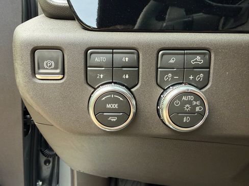 New 2026 GMC Sierra 1500 SLT w/ SLT Premium Plus Package AWD/4WD image 12