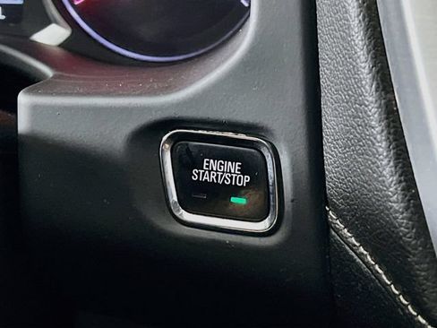 Used 2019 GMC Acadia SLT w/ Black Edition AWD/4WD image 16
