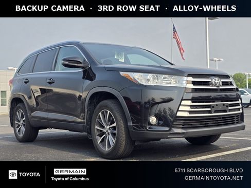 Used 2019 Toyota Highlander XLE FWD image 1