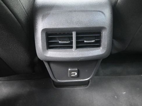 Used 2020 Chevrolet Equinox LT image 28