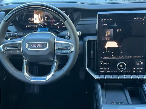 Used 2026 GMC Acadia Elevation w/ Super Cruise Package AWD/4WD image 11