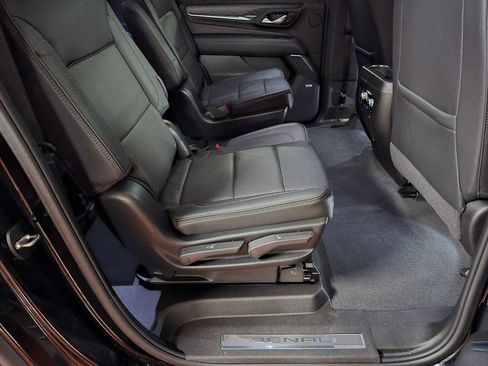 Used 2024 GMC Yukon XL Denali w/ Max Trailering Package image 14