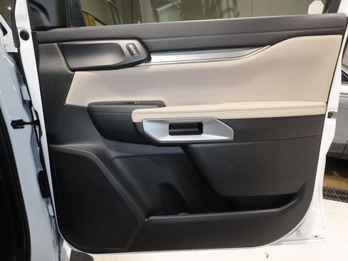 Used 2024 Ford Ranger Lariat w/ FX4 Off-Road Package image 20