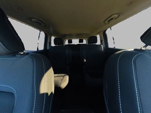 Used 2023 Jeep Grand Cherokee L Laredo w/ Luxury Tech Group I image 45