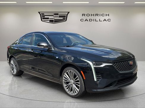 Used 2021 Cadillac CT4 Premium Luxury w/ Technology Package AWD/4WD image 4
