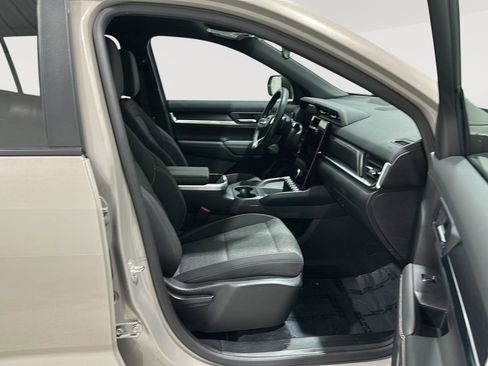 Used 2025 GMC Terrain Elevation image 26