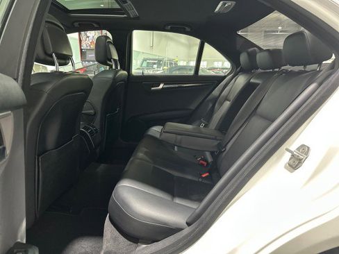 Used 2014 Mercedes-Benz C 250 Sedan image 43