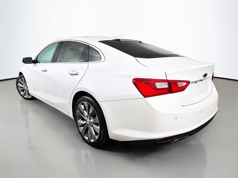 Used 2017 Chevrolet Malibu Premier w/ Premier Sun and Wheel Package image 5