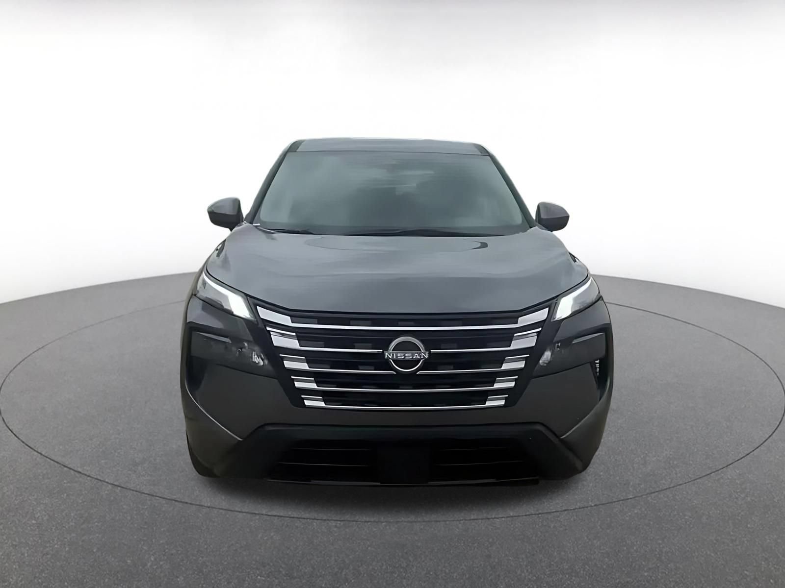 Used 2026 Nissan Rogue SV AWD/4WD image 4