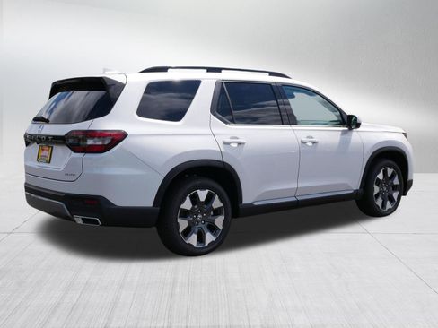 New 2026 Honda Pilot Elite image 7