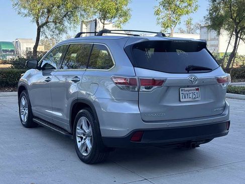 Used 2016 Toyota Highlander Limited AWD/4WD image 5