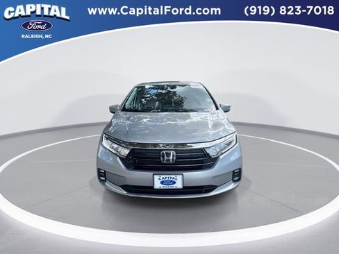 Used 2024 Honda Odyssey EX-L image 3